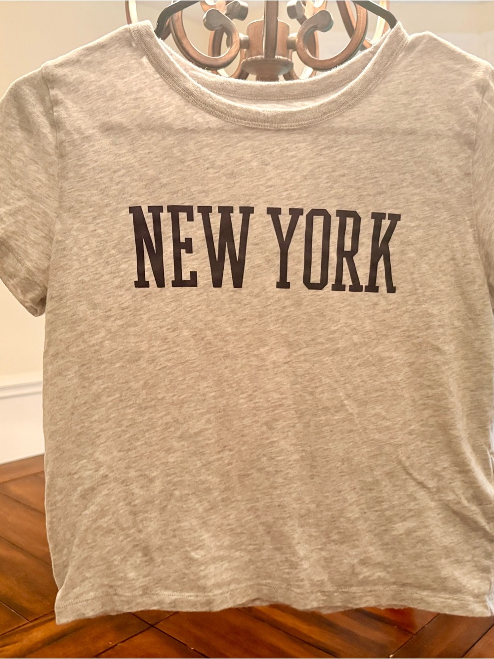 Hollister Gray "New York" Graphic Tee - Women Tops - Picture 2 of 4